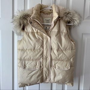 A&F, Size XS, Fur-lined, Hooded Puffer Vest